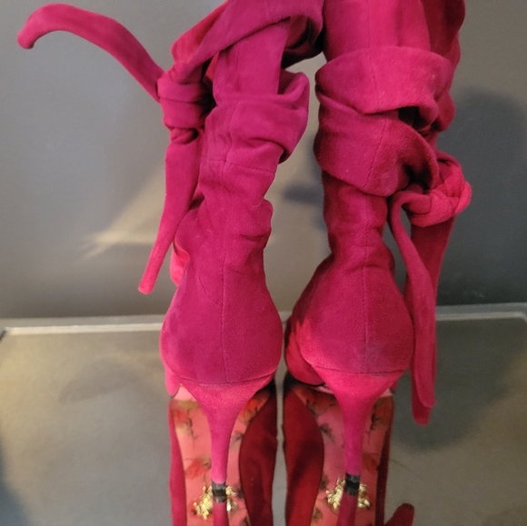 Betsey Johnson Raspberry Slouched Heeled Booties - Picture 4 of 5
